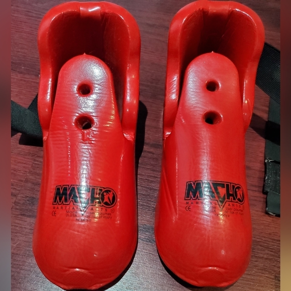 Martial Arts Kids Karate Foam Kicks foot pads for Sparring